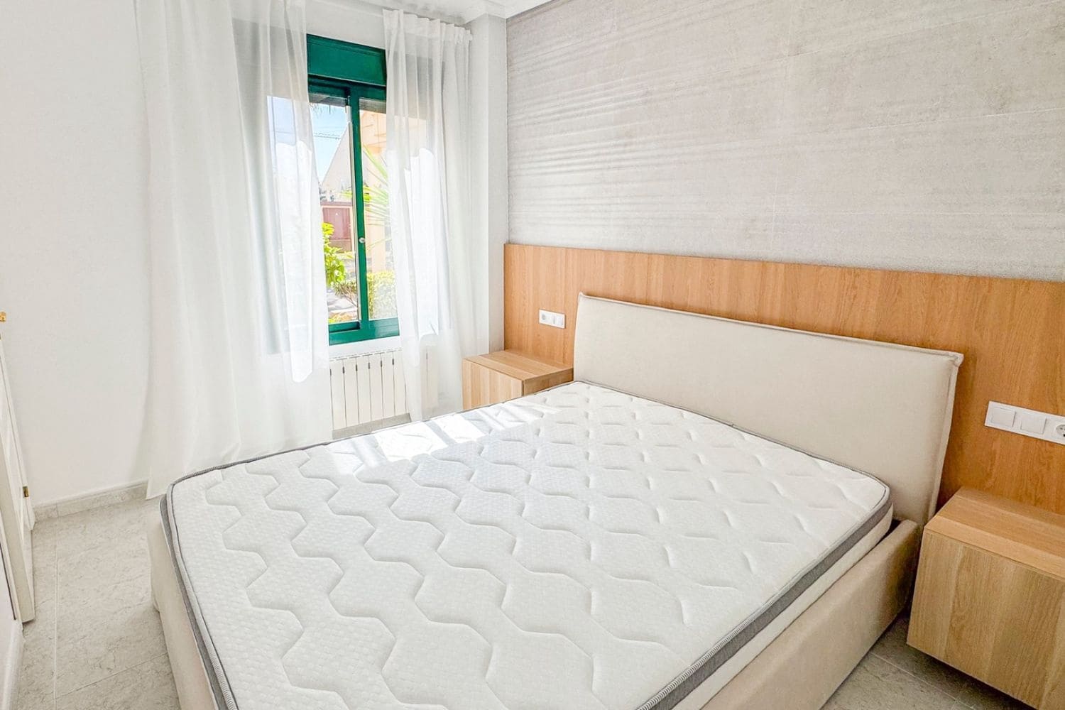 2 chambre Appartement à vendre à Alicante ville avec piscine garage - 249 000 € (Ref: 9803994)