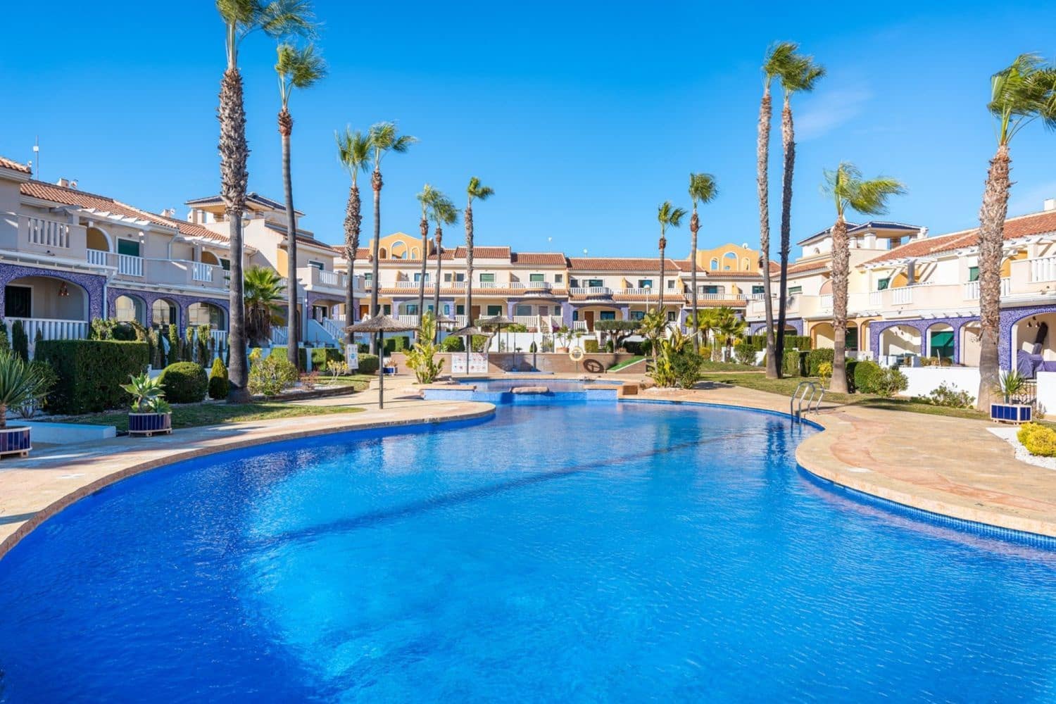 Apartamento de 2 habitaciones en Doña Pepa en venta con piscina garaje - 229.000 € (Ref: 9806175)