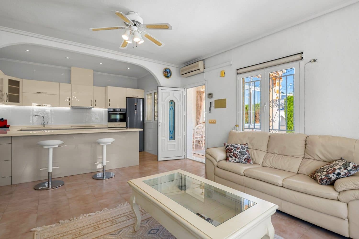 2 Zimmer Villa zu verkaufen in Ciudad Quesada mit Pool Garage - 345.000 € (Ref: 9806177)