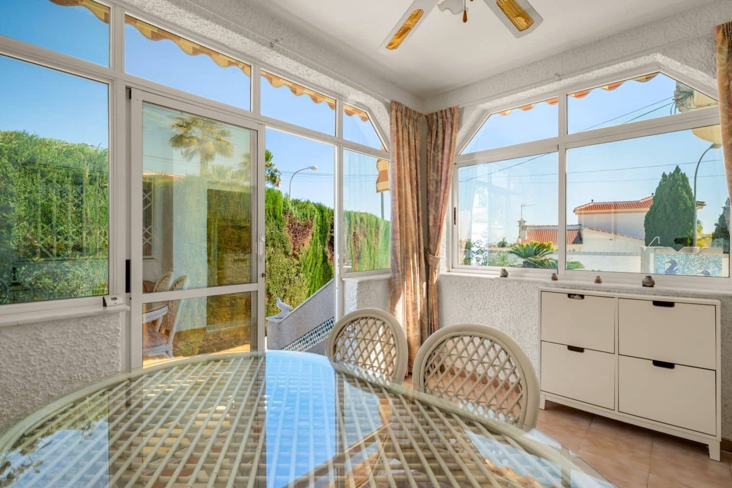 2 Zimmer Villa zu verkaufen in Ciudad Quesada mit Pool Garage - 345.000 € (Ref: 9806177)