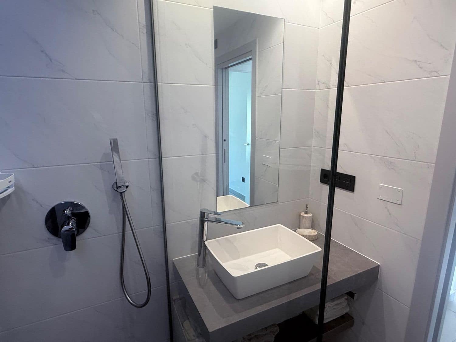 2 bedroom Apartment for sale in Alicante / Alacant city with pool garage - € 257,000 (Ref: 9840033)