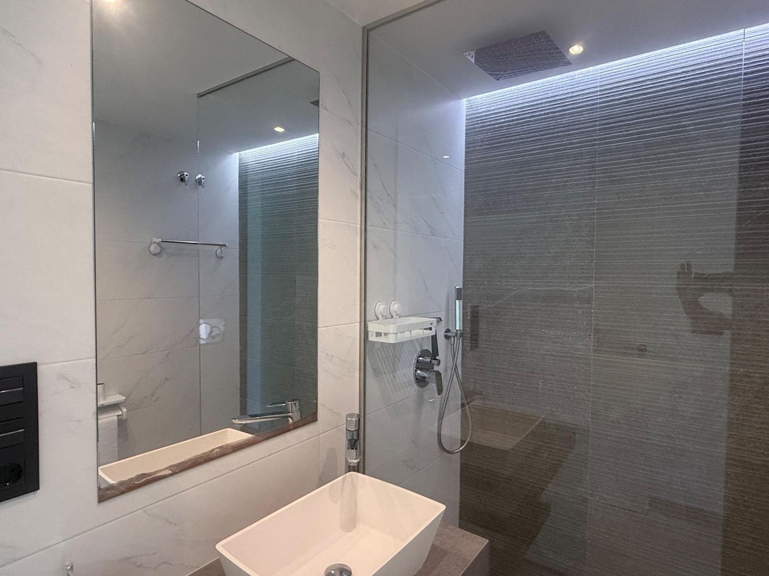 2 bedroom Apartment for sale in Alicante / Alacant city with pool garage - € 257,000 (Ref: 9840033)