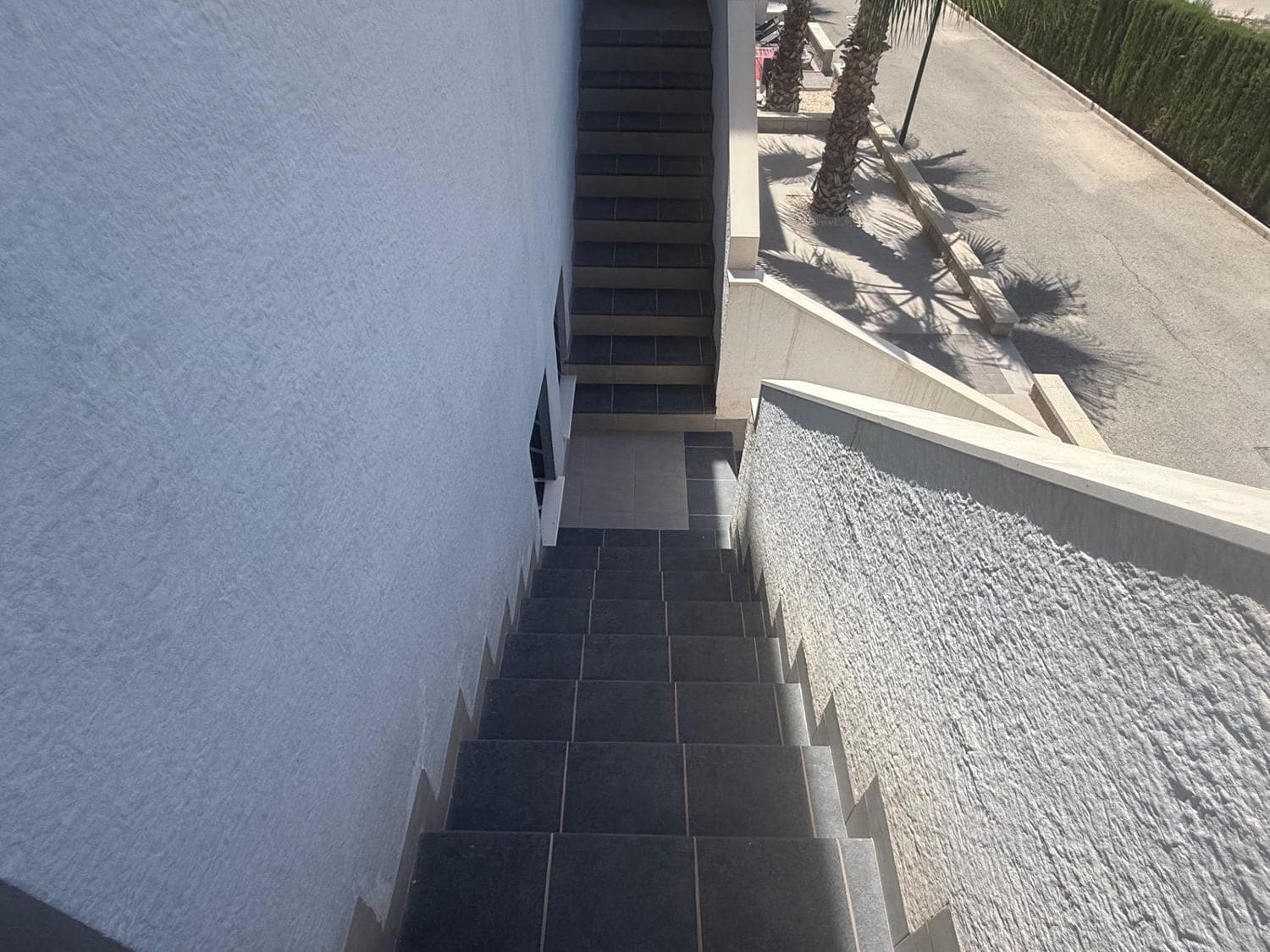 2 bedroom Apartment for sale in Alicante / Alacant city with pool garage - € 257,000 (Ref: 9840033)