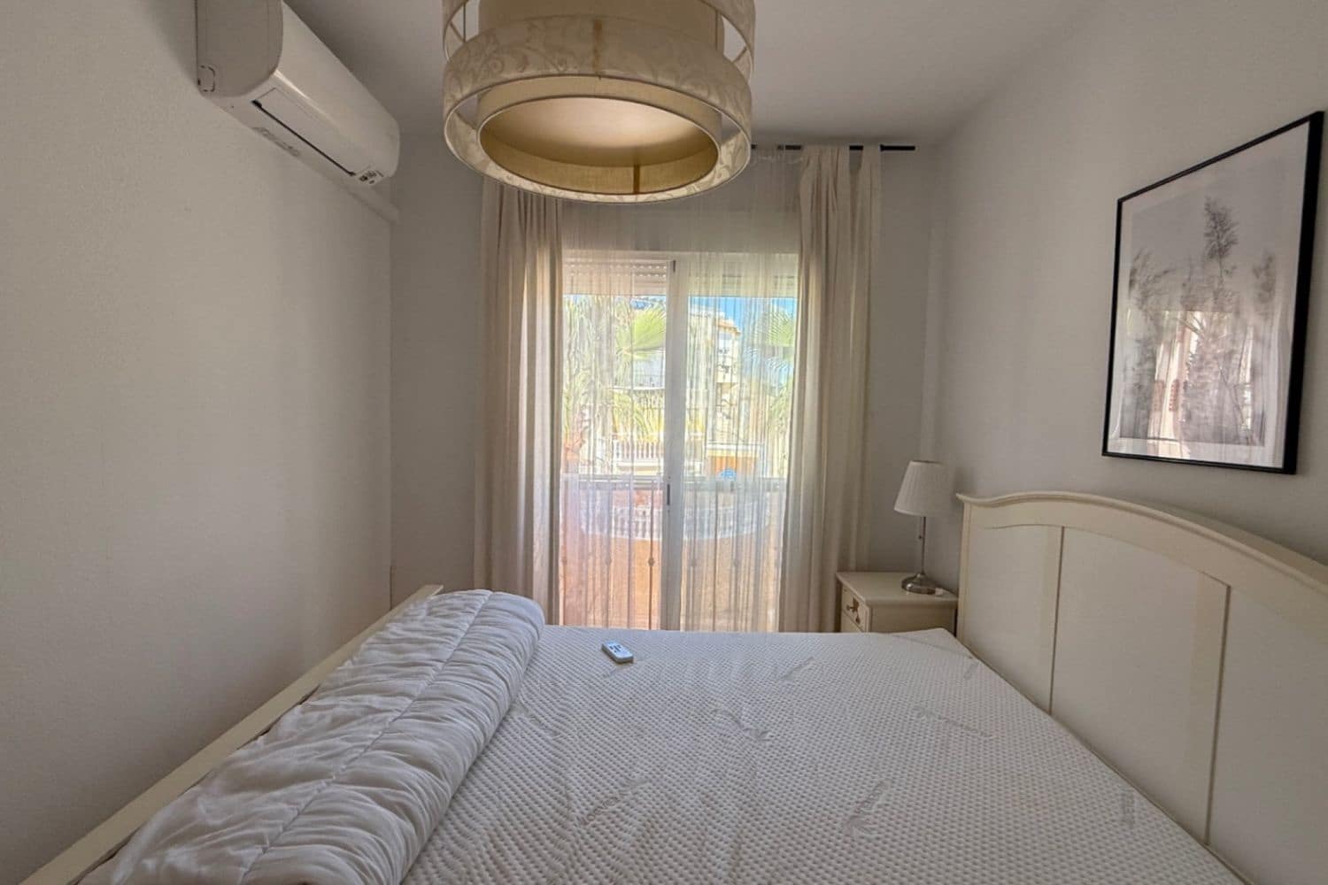 3 soverom Hus til salgs i Orihuela Costa med svømmebasseng garasje - € 349 000 (Ref: 9840762)