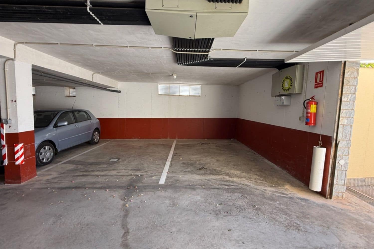 3 soverom Hus til salgs i Orihuela Costa med svømmebasseng garasje - € 349 000 (Ref: 9840762)