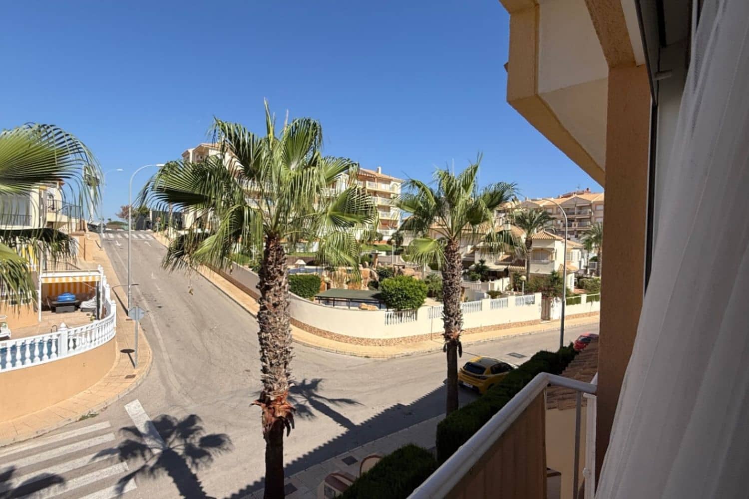 3 soverom Hus til salgs i Orihuela Costa med svømmebasseng garasje - € 349 000 (Ref: 9840762)
