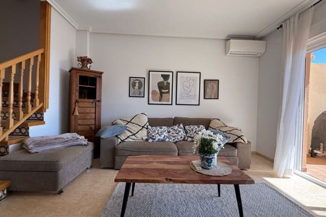 3 soverom Hus til salgs i Aguamarina, Orihuela med svømmebasseng garasje - € 349 000 (Ref: 9840762)