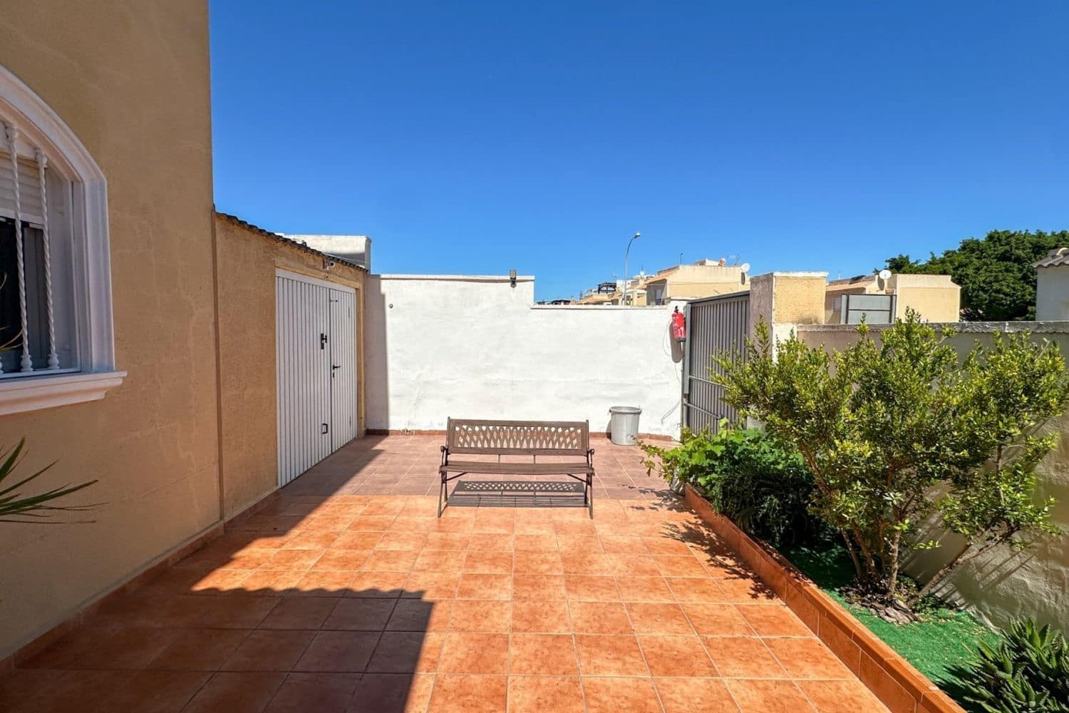 3 Zimmer Villa zu verkaufen in Aguas Nuevas mit Garage - 399.000 € (Ref: 9840763)