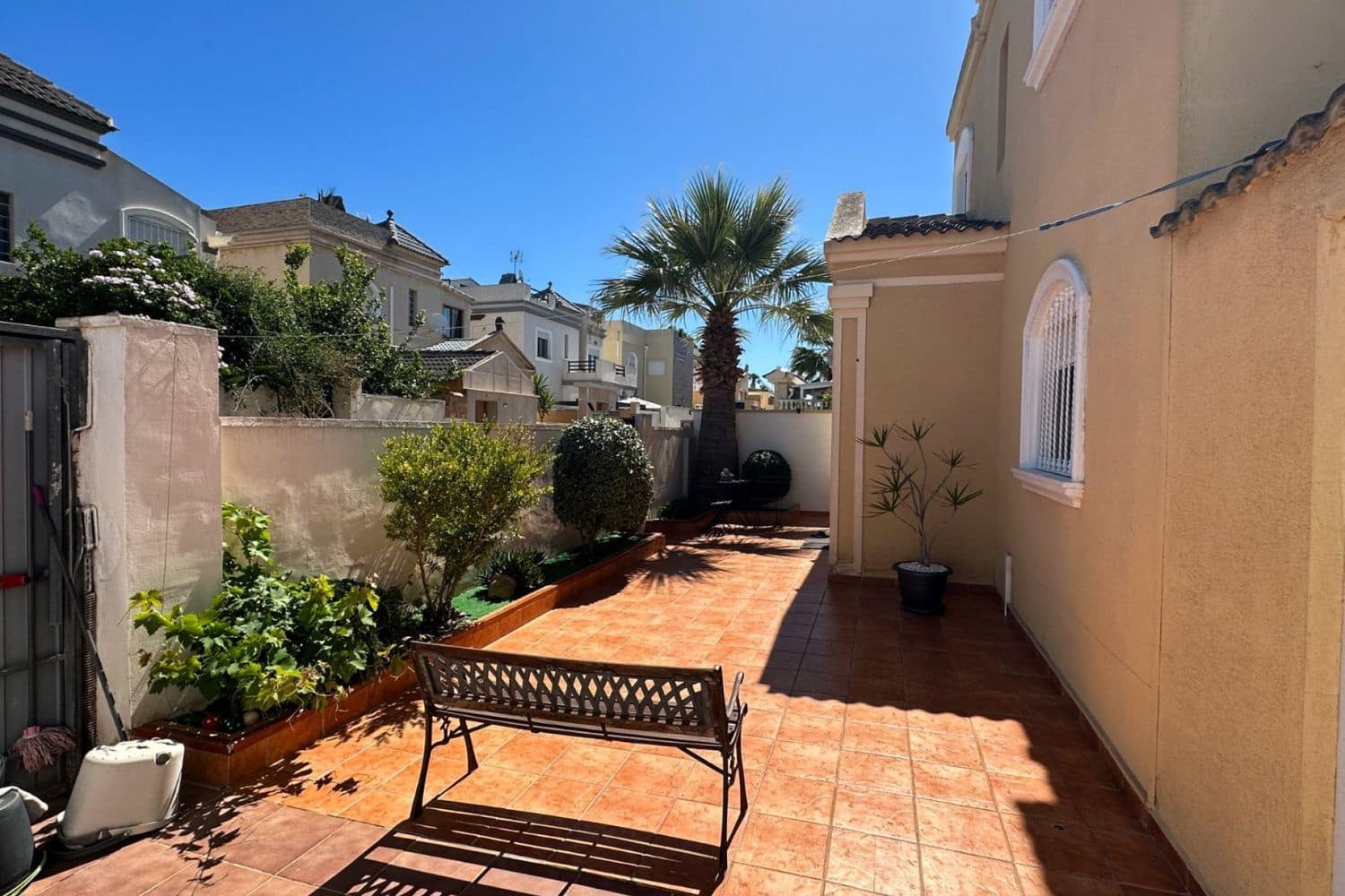 3 Zimmer Villa zu verkaufen in Aguas Nuevas mit Garage - 399.000 € (Ref: 9840763)