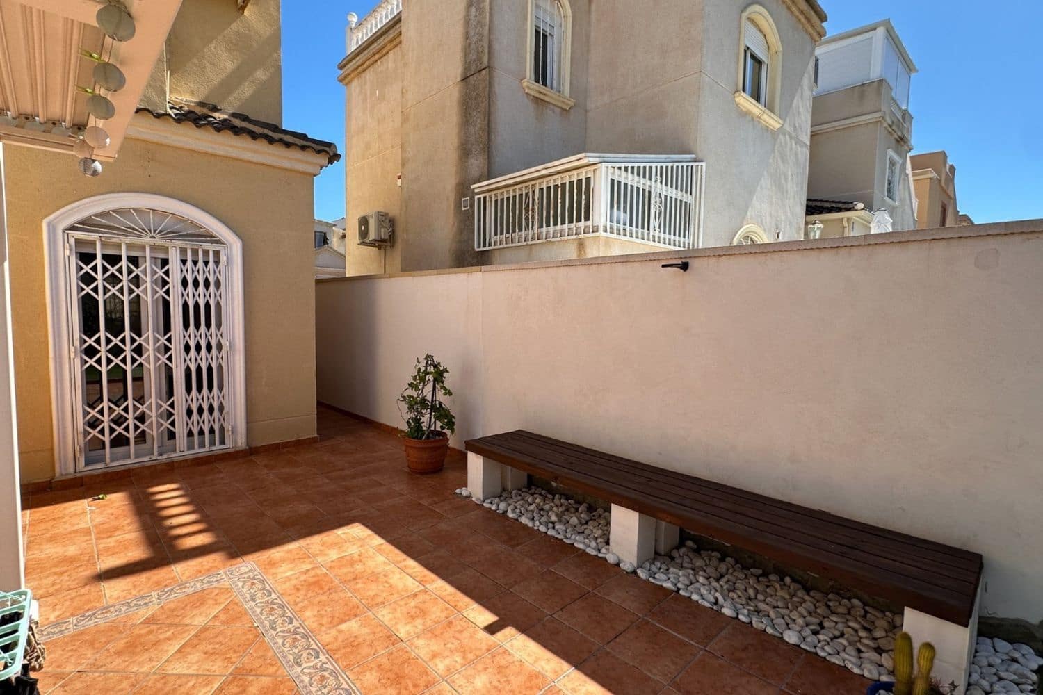 3 Zimmer Villa zu verkaufen in Aguas Nuevas mit Garage - 399.000 € (Ref: 9840763)