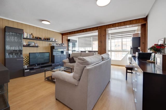 4 quarto Apartamento para venda em Las Piscinas Naturales, Torrevieja com garagem - 195 000 € (Ref: 9842041)