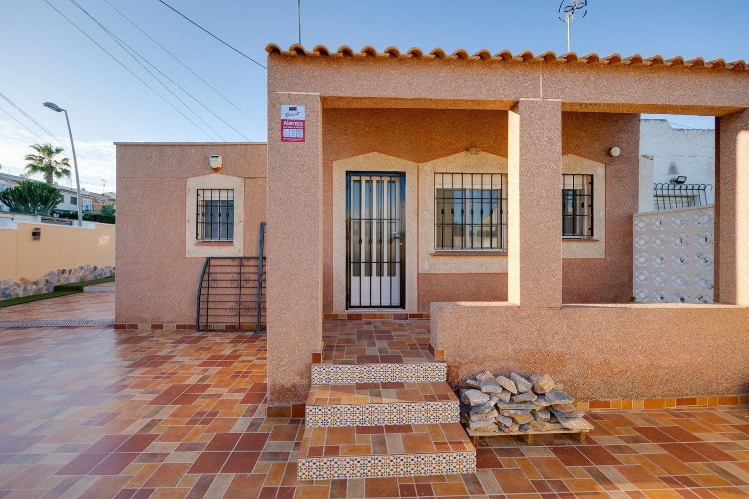2 quarto Casa em Banda para venda em Alicante cidade com garagem - 239 900 € (Ref: 9844783)