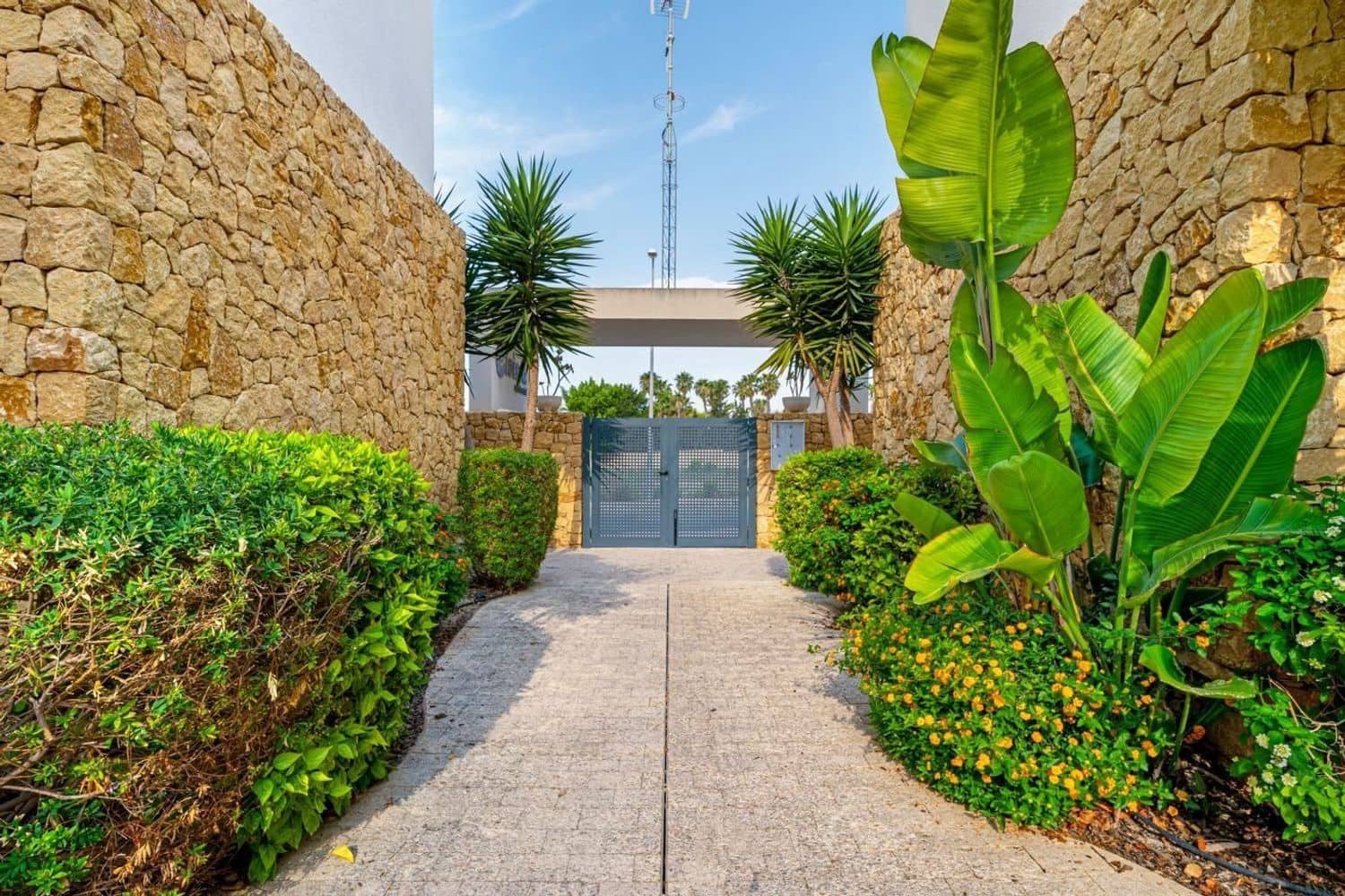 3 Zimmer Villa zu verkaufen in Ciudad Quesada mit Pool Garage - 449.000 € (Ref: 9854770)