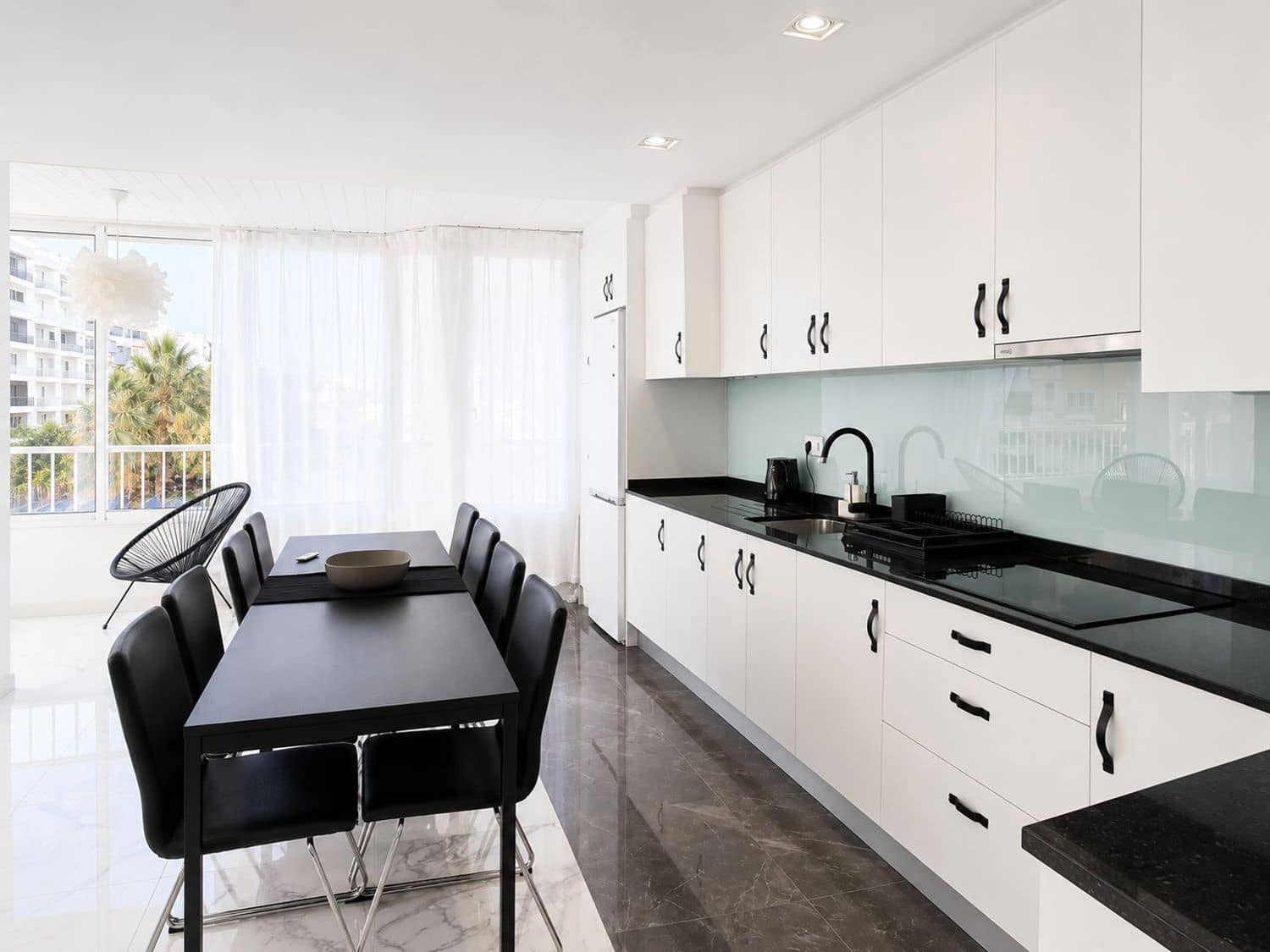 3 sovrum Lägenhet till salu i Alicante stad med pool garage - 244 000 € (Ref: 9858034)