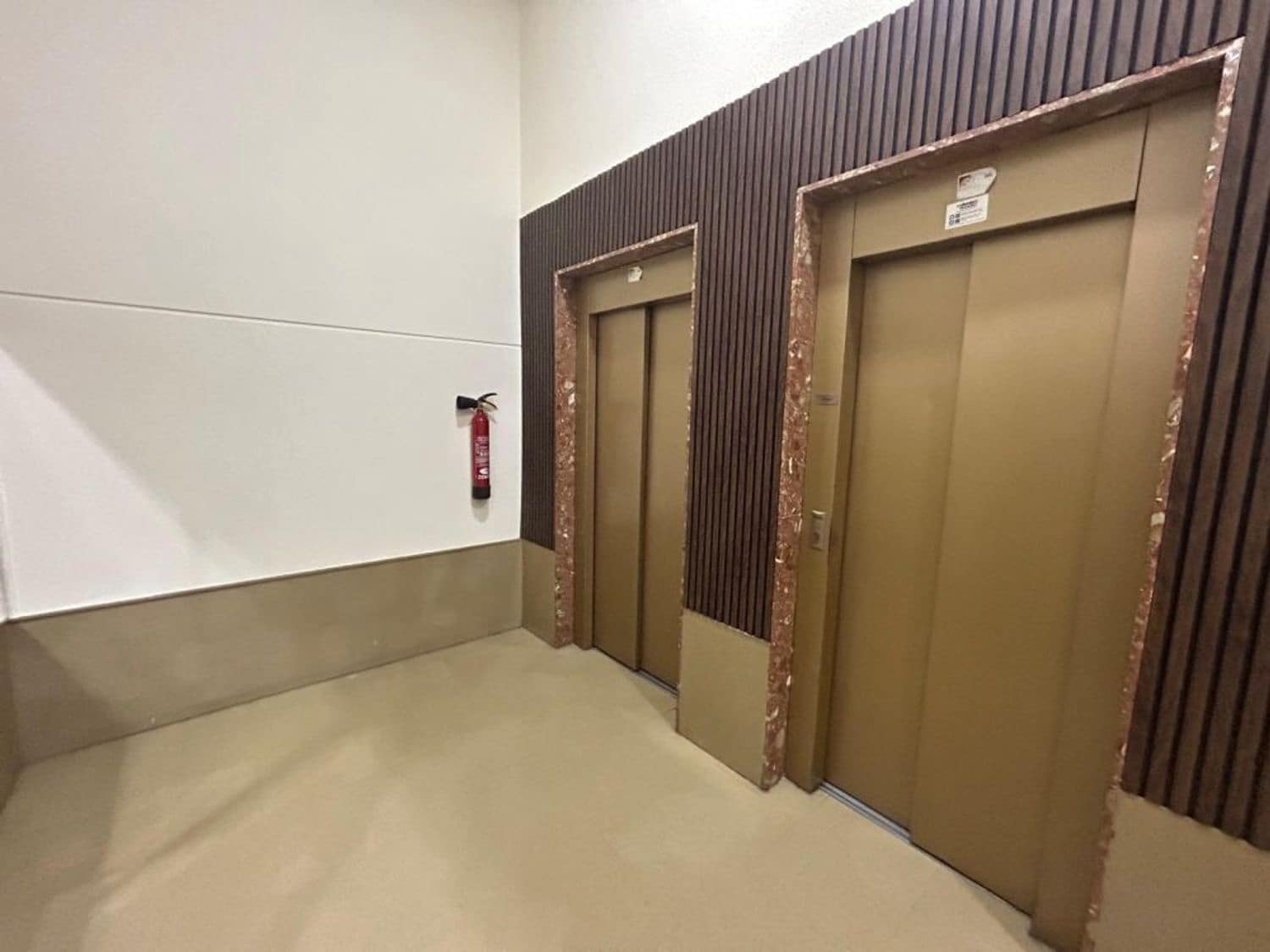 2 chambre Appartement à vendre à Torrevieja avec piscine garage - 159 995 € (Ref: 9864704)