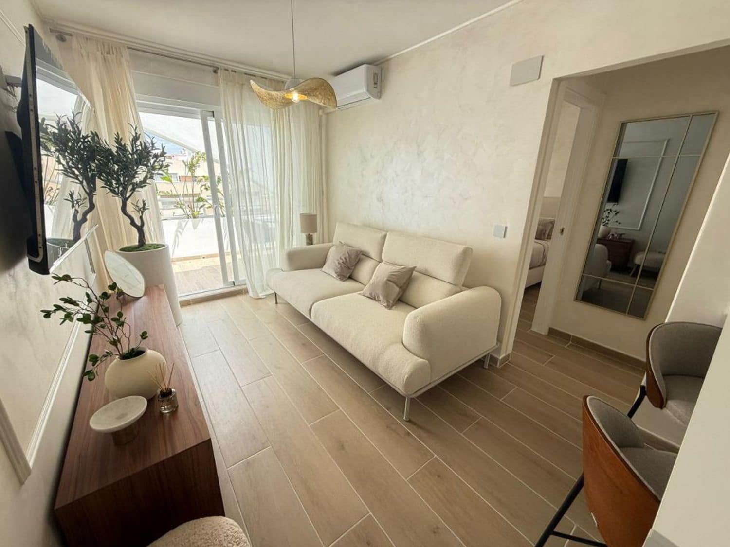 2 chambre Appartement à vendre à Torrevieja avec piscine garage - 159 995 € (Ref: 9864704)