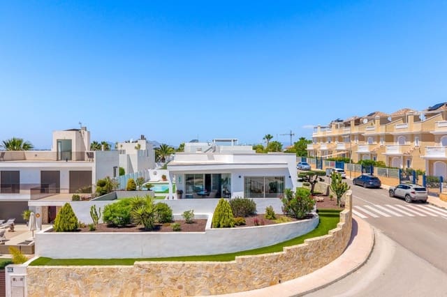3 soverom Villa til salgs i San Fulgencio med svømmebasseng garasje - € 595 000 (Ref: 9864706)