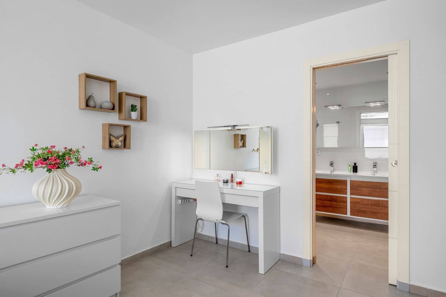 Chalet de 3 habitaciones en San Fulgencio en venta con piscina garaje - 595.000 € (Ref: 9864706)