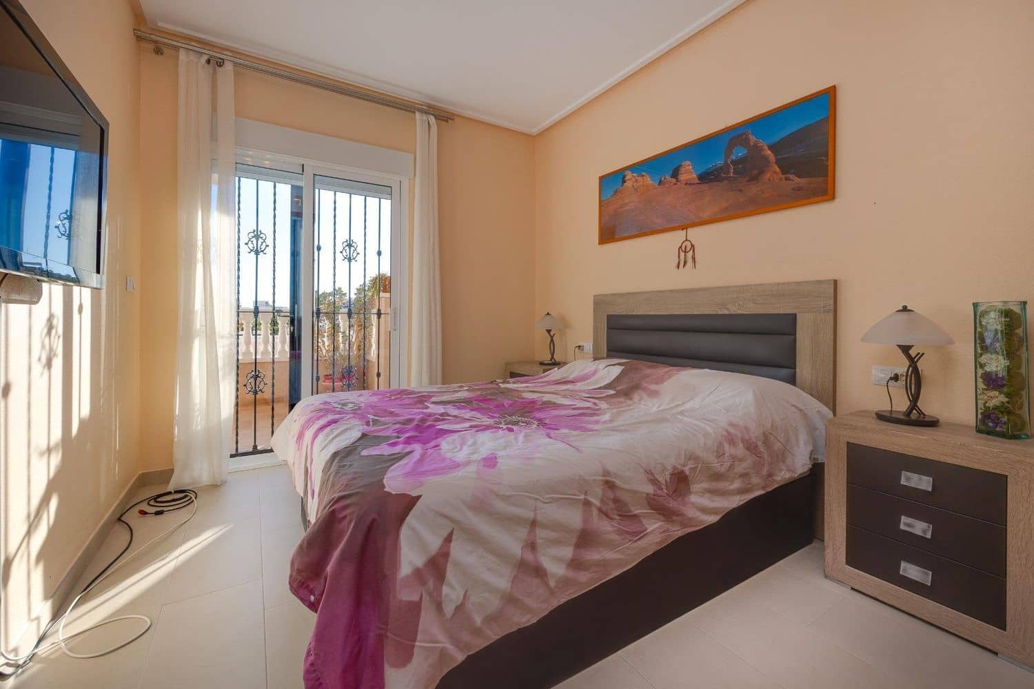 2 bedroom Apartment for sale in Alicante / Alacant city with pool garage - € 195,000 (Ref: 9868042)