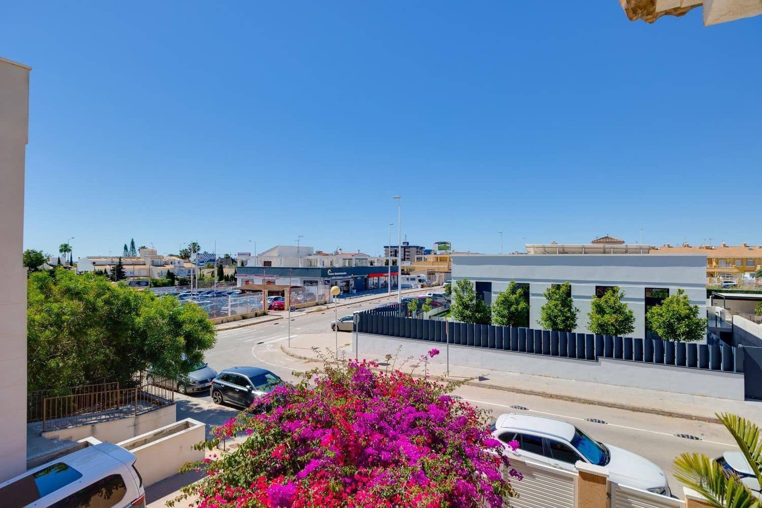 2 slaapkamer Appartement te koop in Alicante stad met garage - € 169.900 (Ref: 9870551)