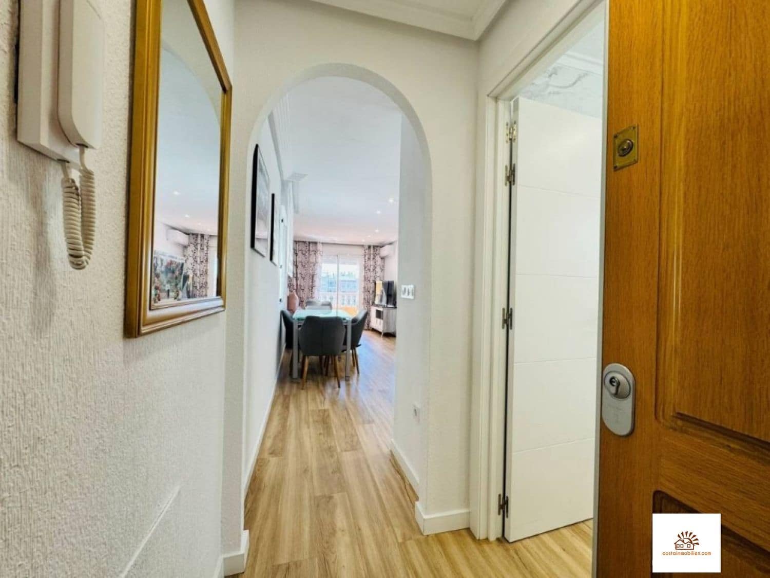 2 soveværelse Lejlighed til salg i Guardamar del Segura med garage - € 169.000 (Ref: 9873030)