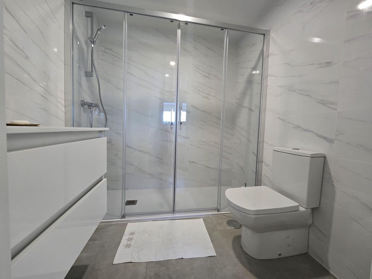 2 soveværelse Lejlighed til salg i Dehesa de Campoamor med swimmingpool garage - € 275.000 (Ref: 9880636)