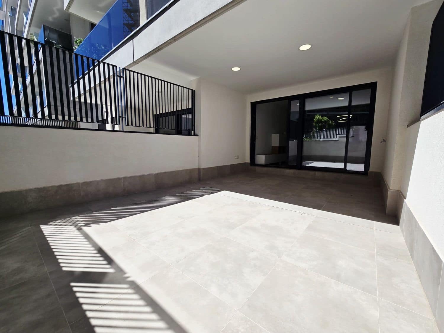 2 soveværelse Lejlighed til salg i Dehesa de Campoamor med swimmingpool garage - € 275.000 (Ref: 9880636)