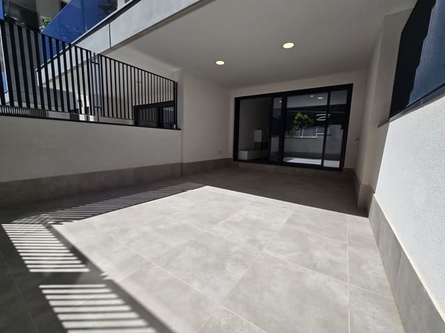 Apartamento de 2 habitaciones en Campoamor, Orihuela en venta con piscina garaje - 275.000 € (Ref: 9880636)