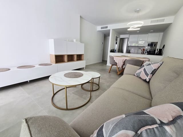 Apartamento de 2 habitaciones en Campoamor, Orihuela en venta con piscina garaje - 275.000 € (Ref: 9880636)