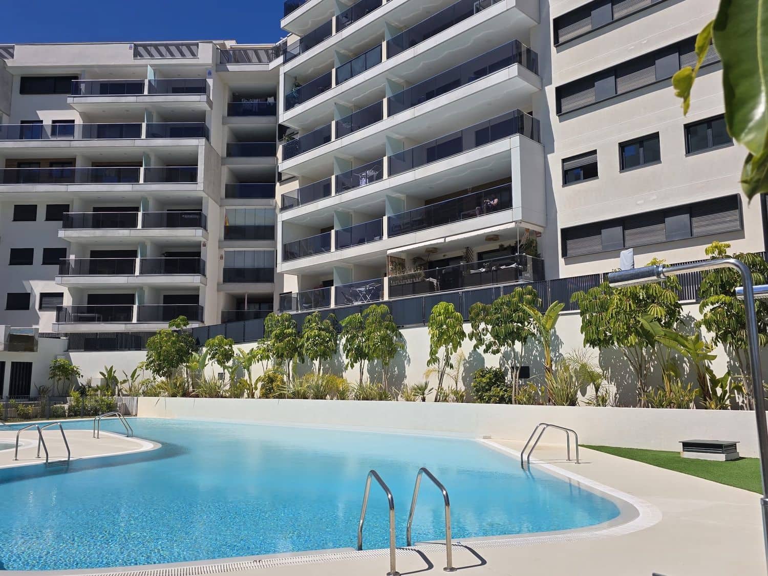 2 soveværelse Lejlighed til salg i Dehesa de Campoamor med swimmingpool garage - € 275.000 (Ref: 9880636)