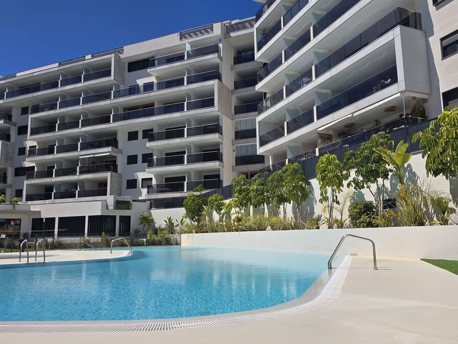 2 soveværelse Lejlighed til salg i Dehesa de Campoamor med swimmingpool garage - € 275.000 (Ref: 9880636)