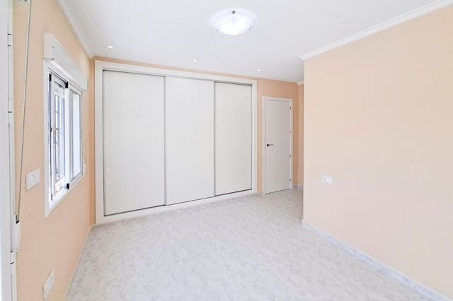 Casa de 1 habitación en San Fulgencio en venta con garaje - 129.000 € (Ref: 9880637)