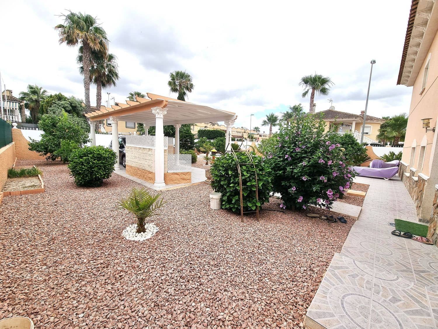 3 bedroom Villa for sale in Benferri with pool garage - € 339,000 (Ref: 9909932)