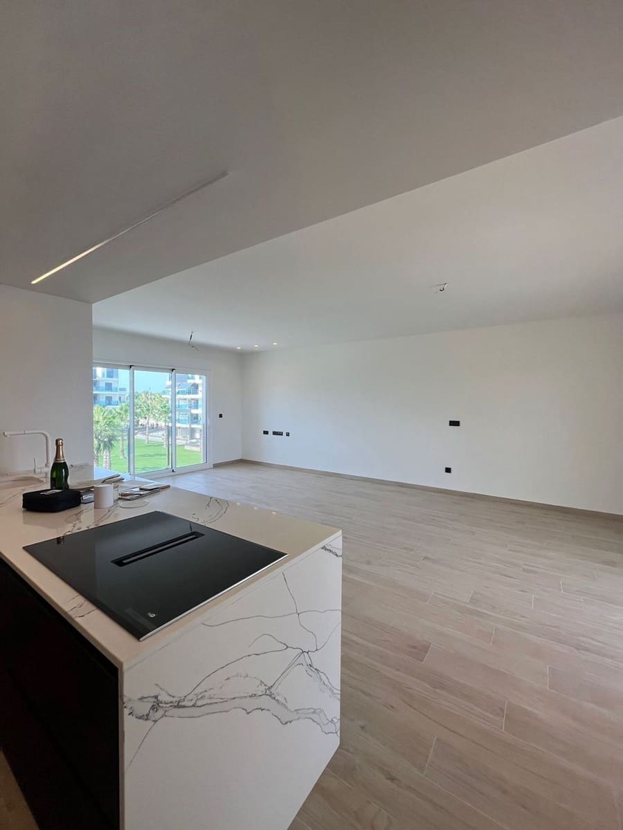 3 soveværelse Lejlighed til salg i Guardamar del Segura med swimmingpool garage - € 480.000 (Ref: 9946909)