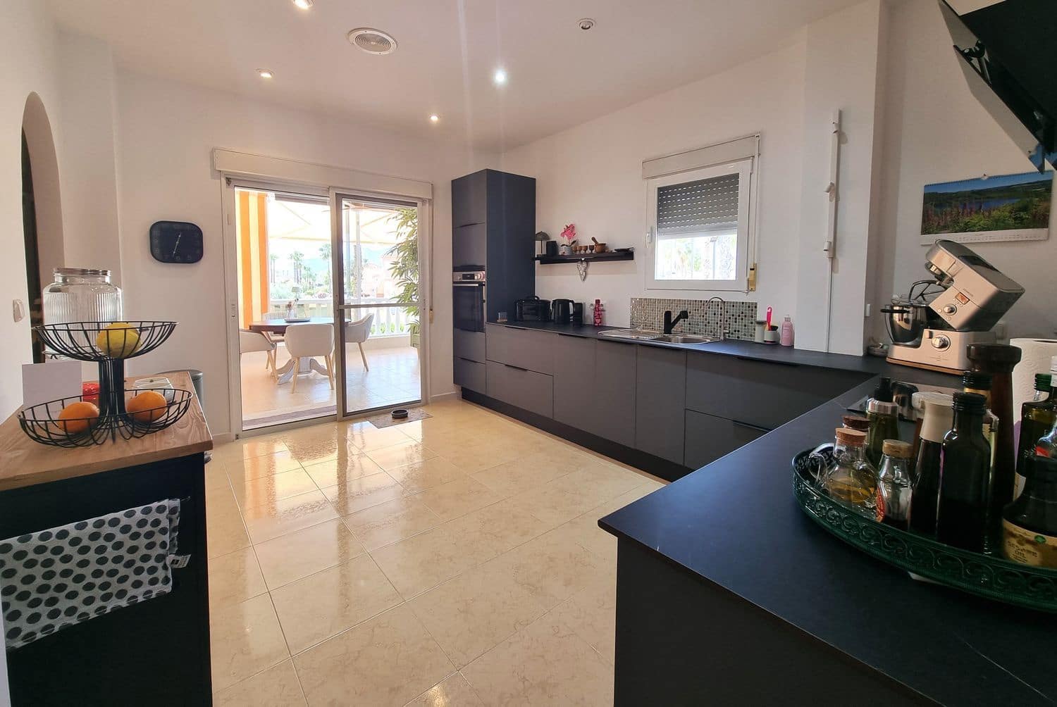 4 soverom Villa til salgs i Alicante by med svømmebasseng garasje - € 398 750 (Ref: 9958938)