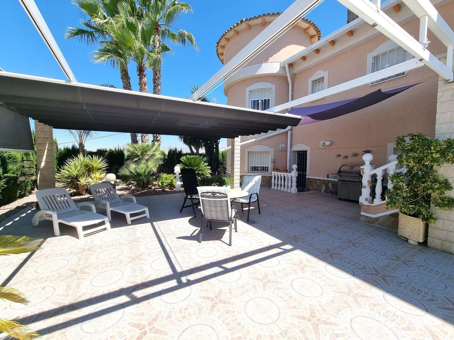 4 soverom Villa til salgs i Alicante by med svømmebasseng garasje - € 398 750 (Ref: 9958938)