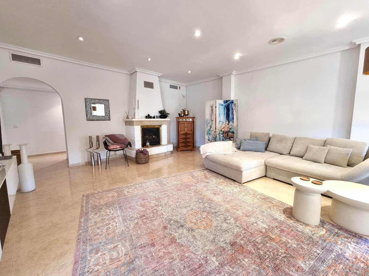 4 soverom Villa til salgs i Alicante by med svømmebasseng garasje - € 398 750 (Ref: 9958938)