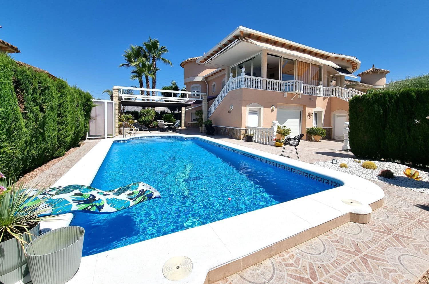 4 soverom Villa til salgs i Alicante by med svømmebasseng garasje - € 398 750 (Ref: 9958938)