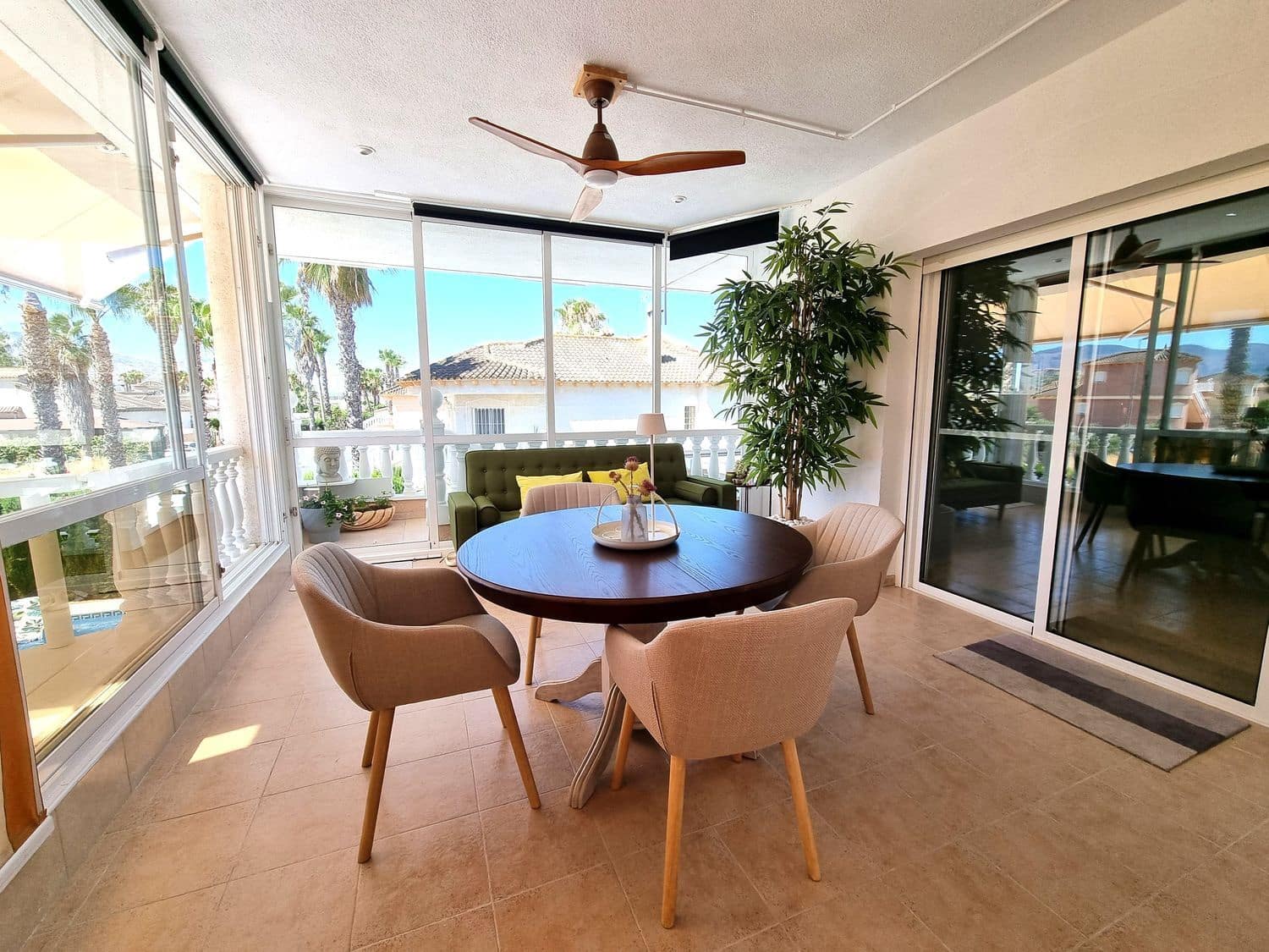 4 soverom Villa til salgs i Alicante by med svømmebasseng garasje - € 398 750 (Ref: 9958938)