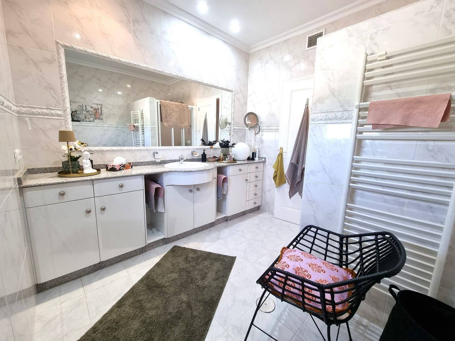 4 soverom Villa til salgs i Alicante by med svømmebasseng garasje - € 398 750 (Ref: 9958938)