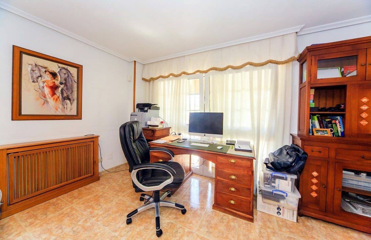 4 soverom Villa til salgs i Orihuela Costa med svømmebasseng garasje - € 490 000 (Ref: 9972459)