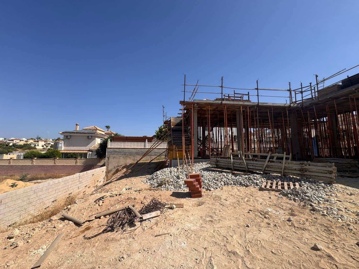 3 soveværelse Villa til salg i Alicante by med swimmingpool garage - € 690.000 (Ref: 9974574)