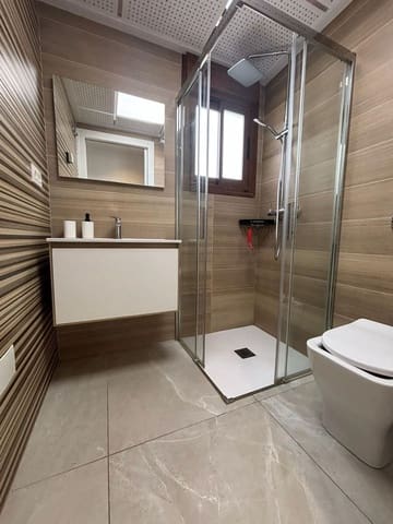 Apartamento de 2 habitaciones en Playa de los Locos, Torrevieja en venta con piscina garaje - 299.000 € (Ref: 9976723)