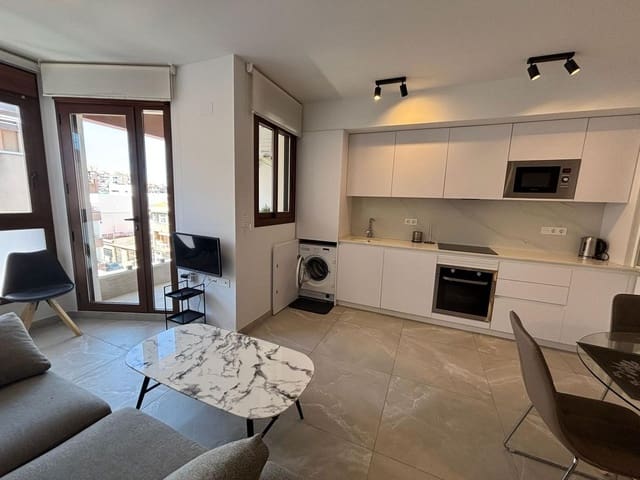 Apartamento de 2 habitaciones en Playa de los Locos, Torrevieja en venta con piscina garaje - 299.000 € (Ref: 9976723)