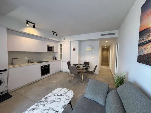 Apartamento de 2 habitaciones en Playa de los Locos, Torrevieja en venta con piscina garaje - 299.000 € (Ref: 9976723)