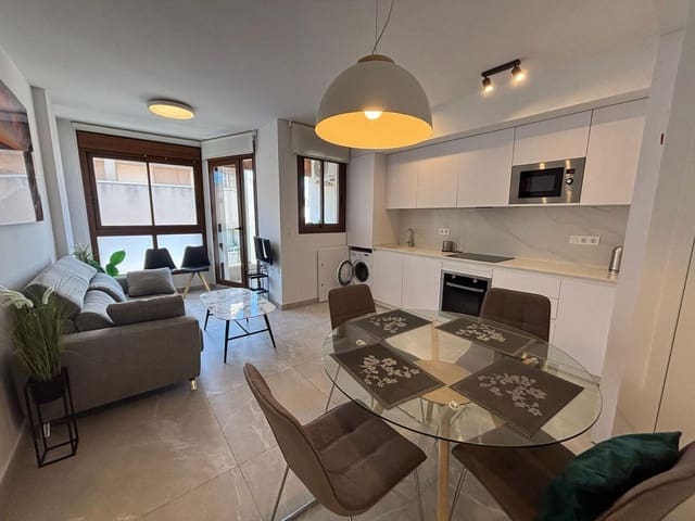 Apartamento de 2 habitaciones en Playa de los Locos, Torrevieja en venta con piscina garaje - 299.000 € (Ref: 9976723)