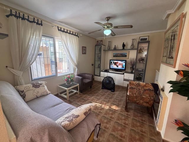 4 slaapkamer Huis te koop in Alicante stad met zwembad garage - € 320.000 (Ref: 9976724)