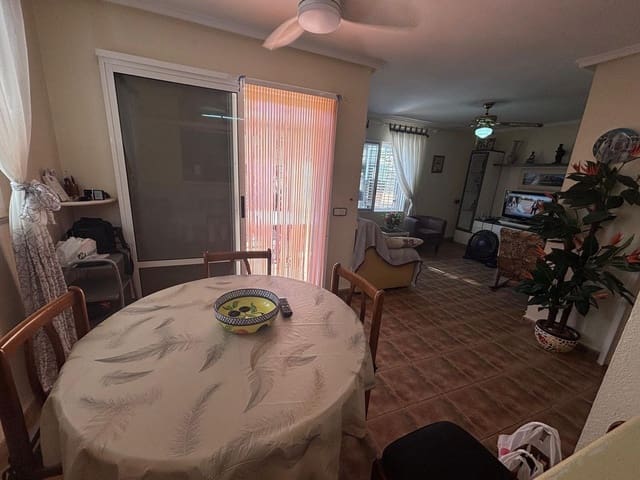 4 slaapkamer Huis te koop in Alicante stad met zwembad garage - € 320.000 (Ref: 9976724)
