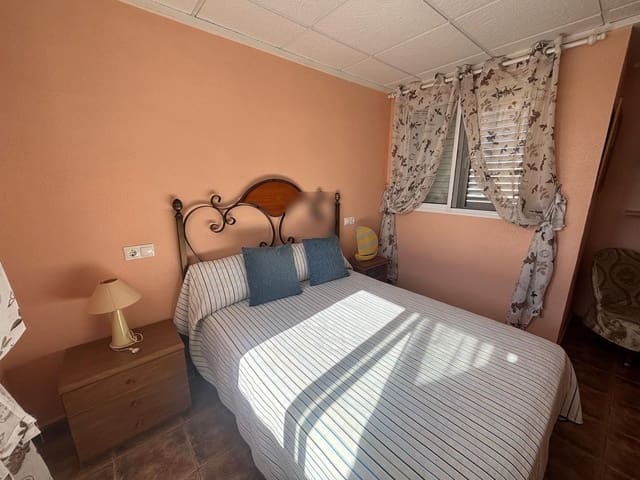 4 slaapkamer Huis te koop in Alicante stad met zwembad garage - € 320.000 (Ref: 9976724)