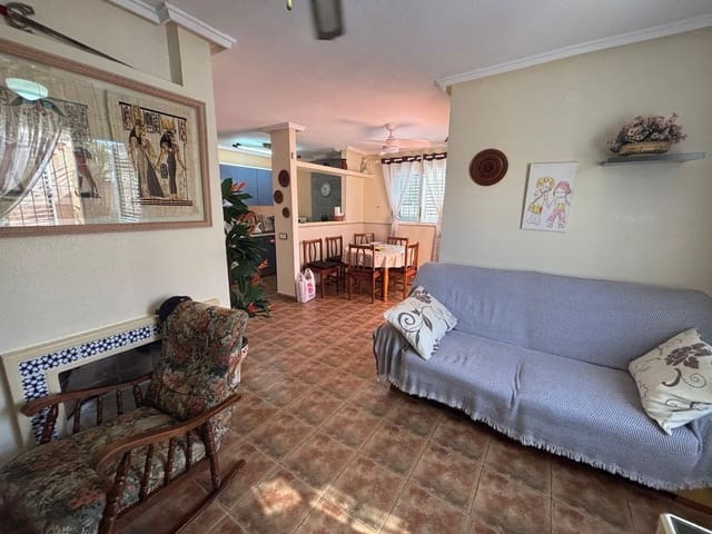 4 slaapkamer Huis te koop in Alicante stad met zwembad garage - € 320.000 (Ref: 9976724)